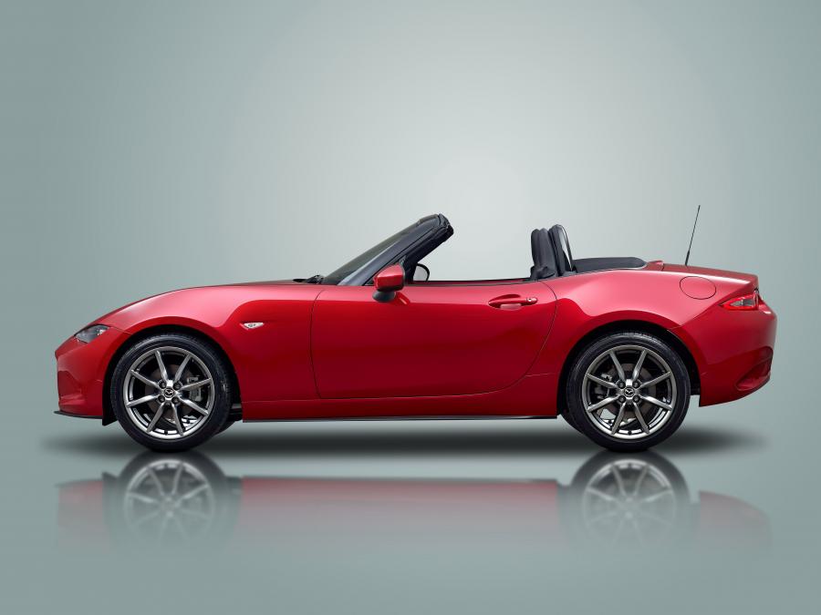  Mazda MX-5 Roadster 2014 года  (фото 18 из 62)